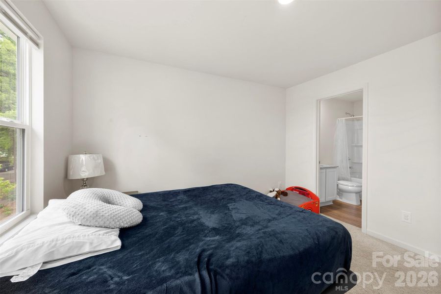 Furnished interior view inside a new home in , Lincolnton (Image 5).