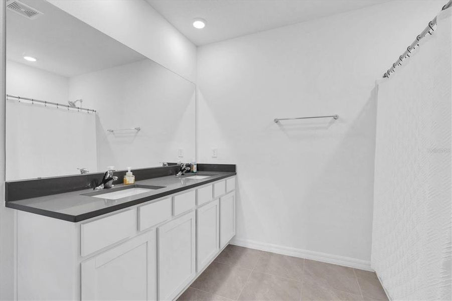 Furnished interior view inside a new home in , Wesley Chapel (Image 19).