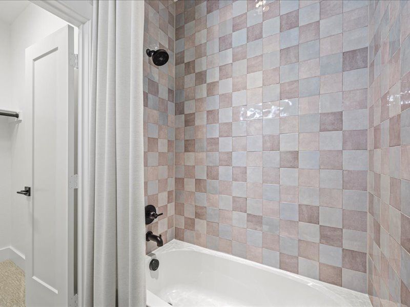 Close-up of interior finishes inside a home in Nelson Lake Estates, Rockwall (Image 22).