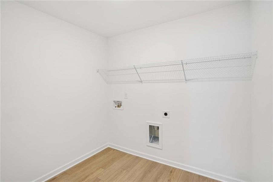 Spacious, unfurnished interior of a new home in Arbors at Richland Creek, Buford (Image 18).