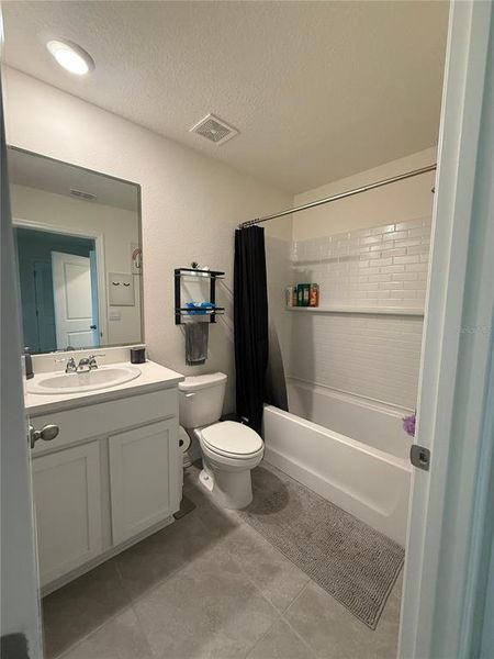 Furnished interior view inside a new home in The Towns at Laurel Commons, Ocala (Image 16).