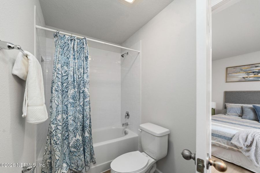 Furnished interior view inside a new home in , Jacksonville (Image 6).