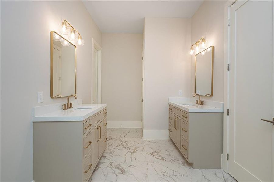 Furnished interior view inside a new home in , Alpharetta (Image 66).