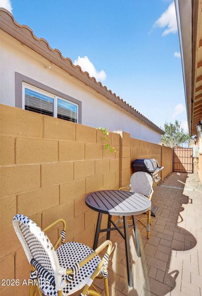 44-web-or-mls-719953 Dutchman Dr