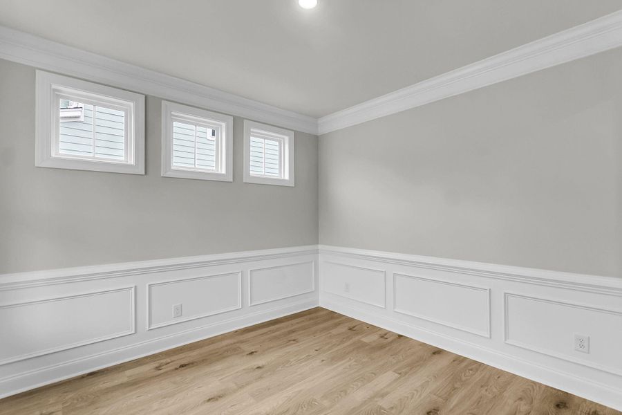 Spacious, unfurnished interior of a new home in Tidewater at Lakes of Cane Bay, Summerville (Image 16).