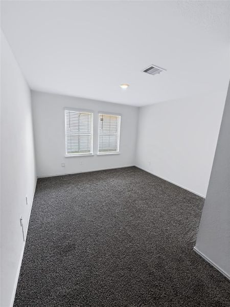 Spacious, unfurnished interior of a new home in Windstone on the Prairie, Richmond (Image 15).