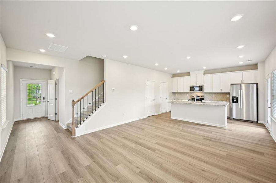 Spacious, unfurnished interior of a new home in Hawthorne Station, College Park (Image 29). Spacious, unfurnished interior of a new home in Hawthorne Station, College Park (Image 29).