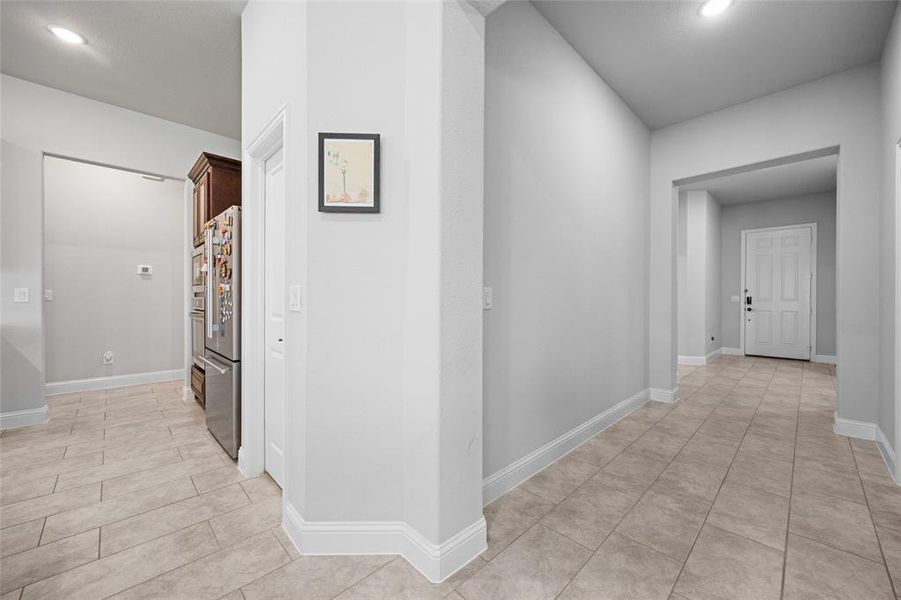 Spacious, unfurnished interior of a new home in The Oasis at North Grove 60-70, Waxahachie (Image 18). Spacious, unfurnished interior of a new home in The Oasis at North Grove 60-70, Waxahachie (Image 18).