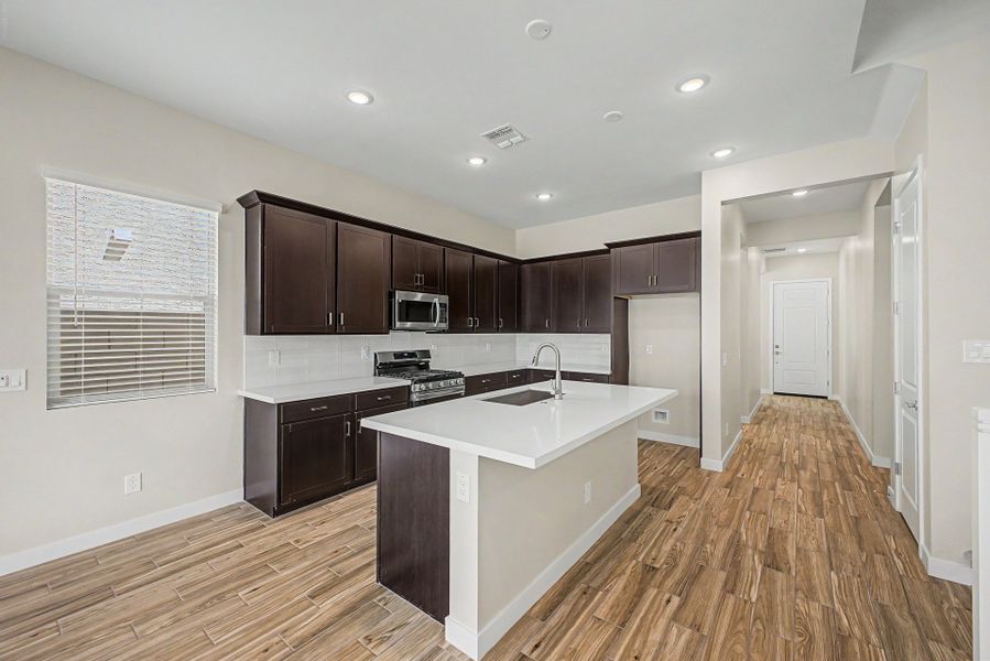 Furnished interior view inside a new home in Rialta, Mesa (Image 3).