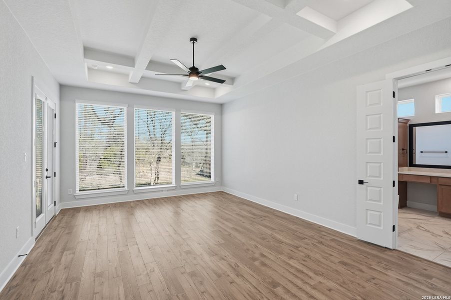 Spacious, unfurnished interior of a new home in Potranco Oaks, Castroville (Image 37).