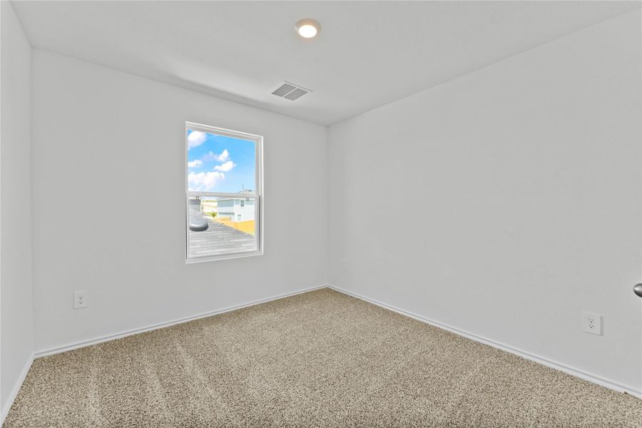 Spacious, unfurnished interior of a new home in Prairie Lakes, Buda (Image 26).