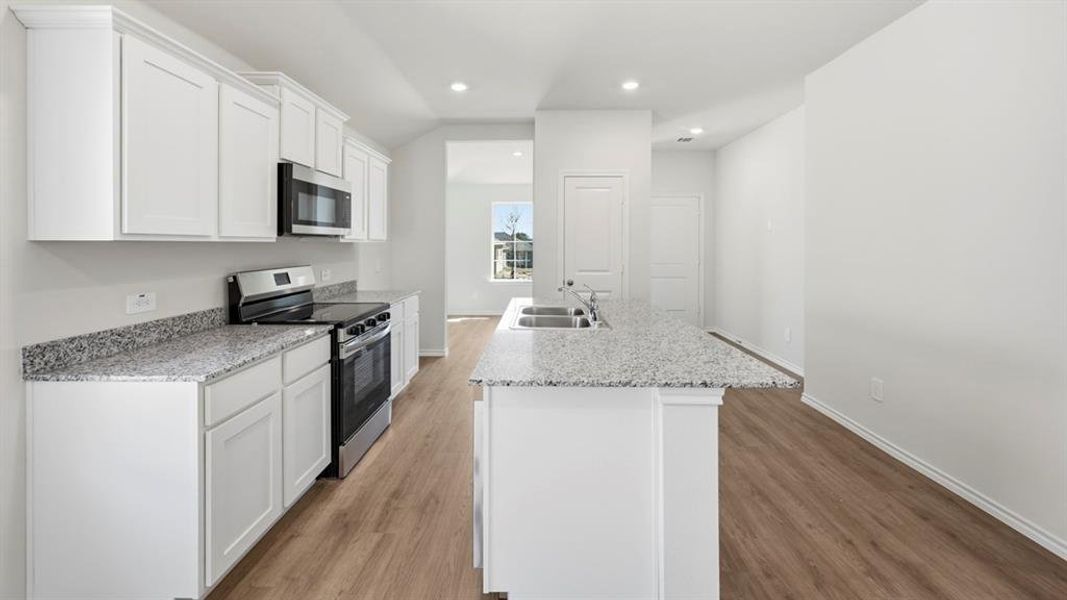 Furnished interior view inside a new home in Sweetwater Springs, Sherman (Image 16).