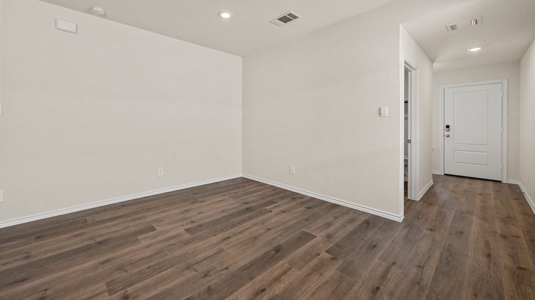 Spacious, unfurnished interior of a new home in Wildcat Ranch, Crandall (Image 19). Spacious, unfurnished interior of a new home in Wildcat Ranch, Crandall (Image 19).