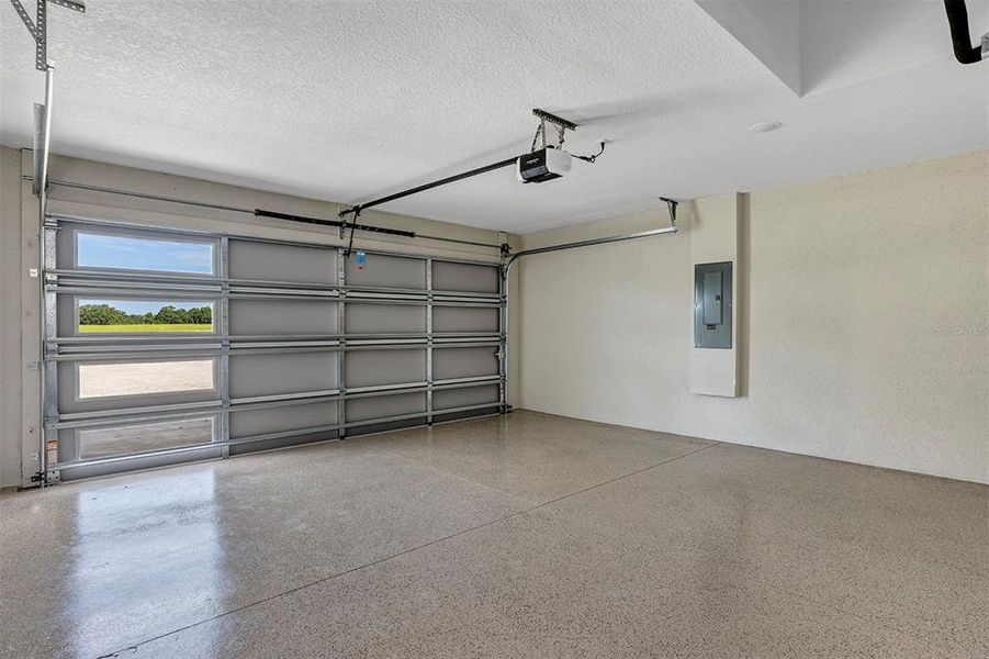 Spacious, unfurnished interior of a new home in , Dunnellon (Image 27). Spacious, unfurnished interior of a new home in , Dunnellon (Image 27).