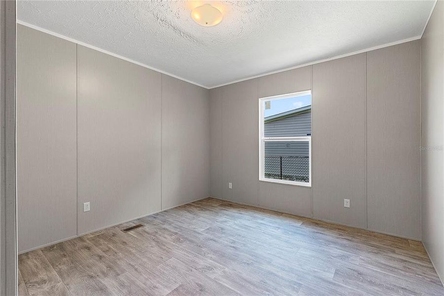 Spacious, unfurnished interior of a new home in , Astatula (Image 18).