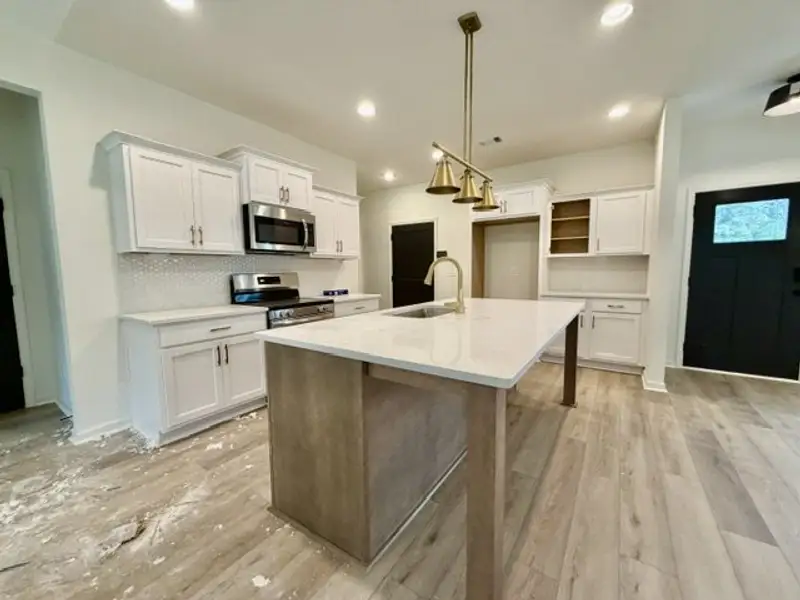 Furnished interior view inside a new home in Oakview, Pine Mountain (Image 3).
