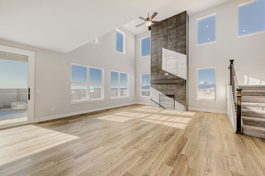 8541 Palo Alto - Living Area