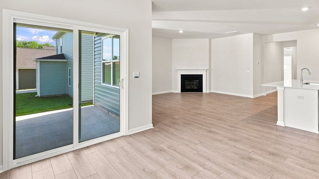 Spacious, unfurnished interior of a new home in Durbin Meadows Traditions, Fountain Inn (Image 23).