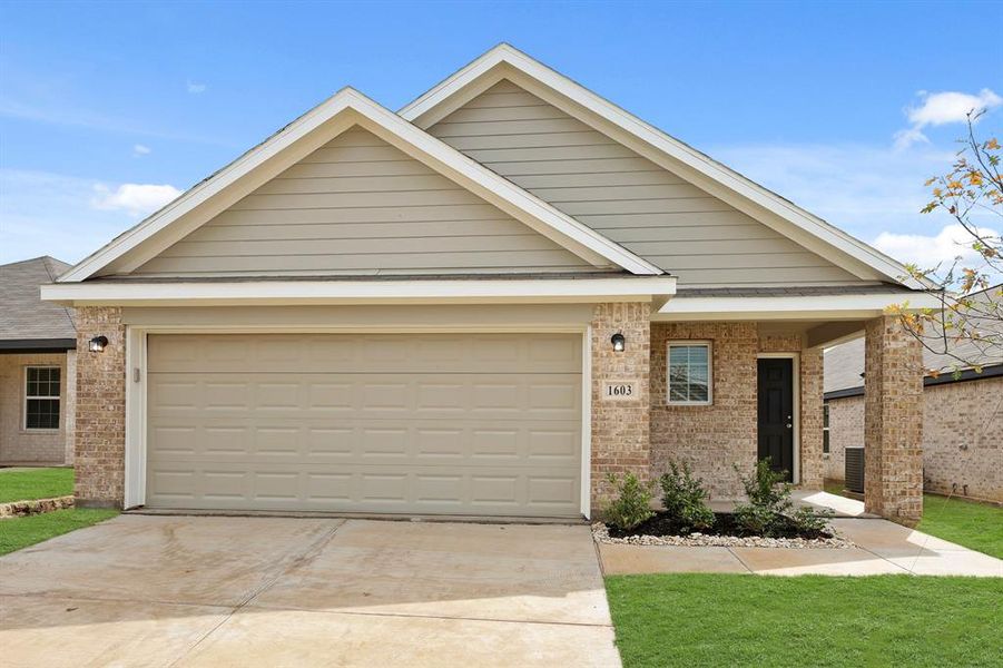 Front exterior of a new home in Christian Meadows, Ennis, TX, highlighting curb appeal (Image 1). Front exterior of a new home in Christian Meadows, Ennis, TX, highlighting curb appeal (Image 1).
