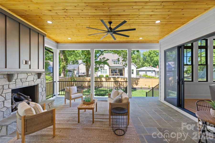 Exterior details and patio area of a home in , Charlotte (Image 4).
