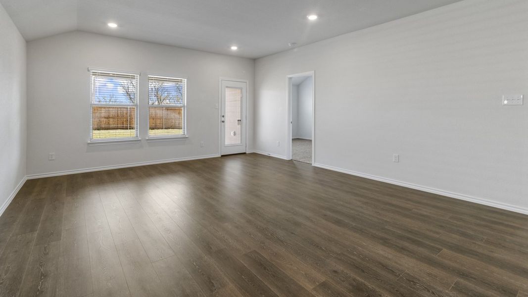 Spacious, unfurnished interior of a new home in Wildwood, Royse City (Image 23).