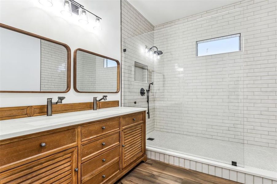 Furnished interior view inside a new home in , Tampa (Image 10).