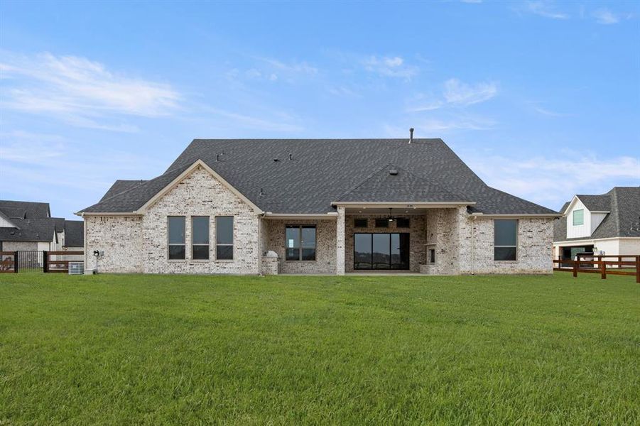 1849 Sutherland Crescent- Back-2