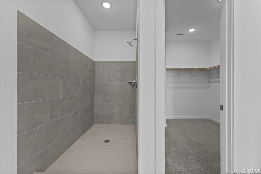 Image 28 of a home in Waterwheel: Coastline Collection.