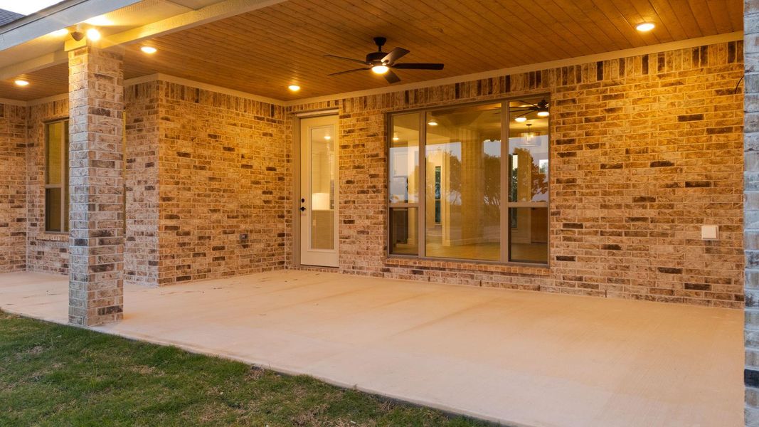 View of patio / terrace with ceiling fan View of patio / terrace with ceiling fan