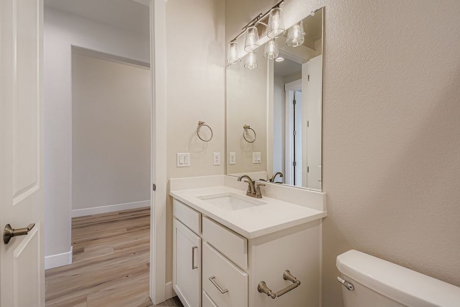 1825 Flourish - Full Bathroom 1825 Flourish - Full Bathroom