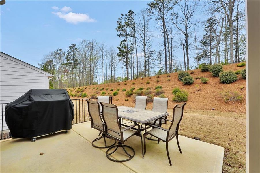 Exterior details and patio area of a home in , Griffin (Image 30).