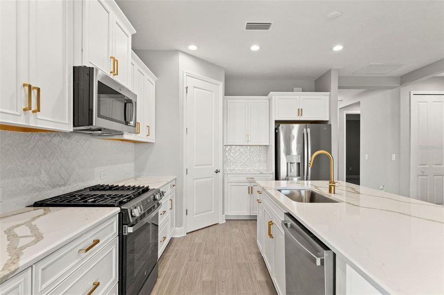 Furnished interior view inside a new home in Palm Grove, Lakewood Ranch (Image 10). Furnished interior view inside a new home in Palm Grove, Lakewood Ranch (Image 10).