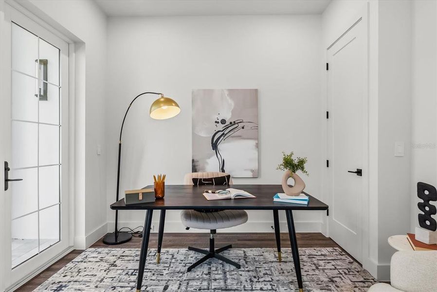 Furnished interior view inside a new home in , Orlando (Image 10).
