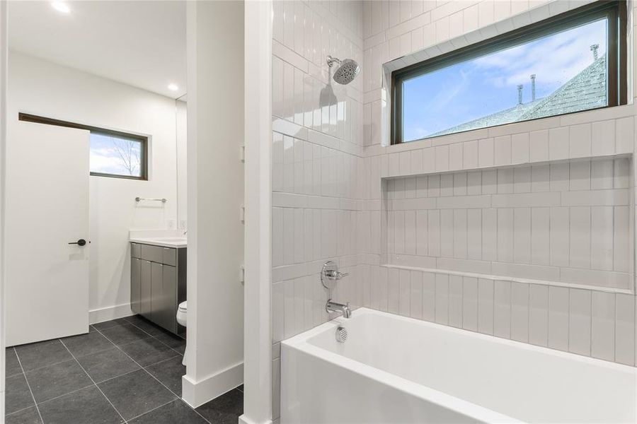 Furnished interior view inside a new home in , Dallas (Image 31).