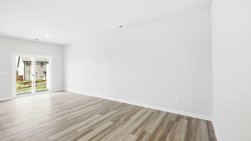 Spacious, unfurnished interior of a new home in Tanglewood Townes, Greenville (Image 17). Spacious, unfurnished interior of a new home in Tanglewood Townes, Greenville (Image 17).