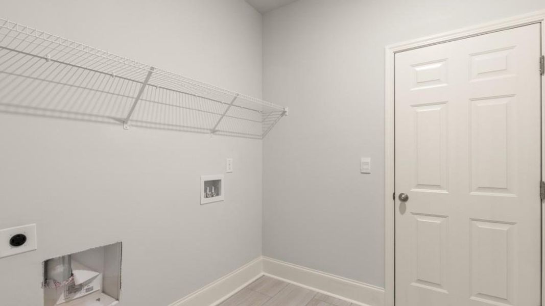 Spacious, unfurnished interior of a new home in Haven Abbey, Cumming (Image 31).