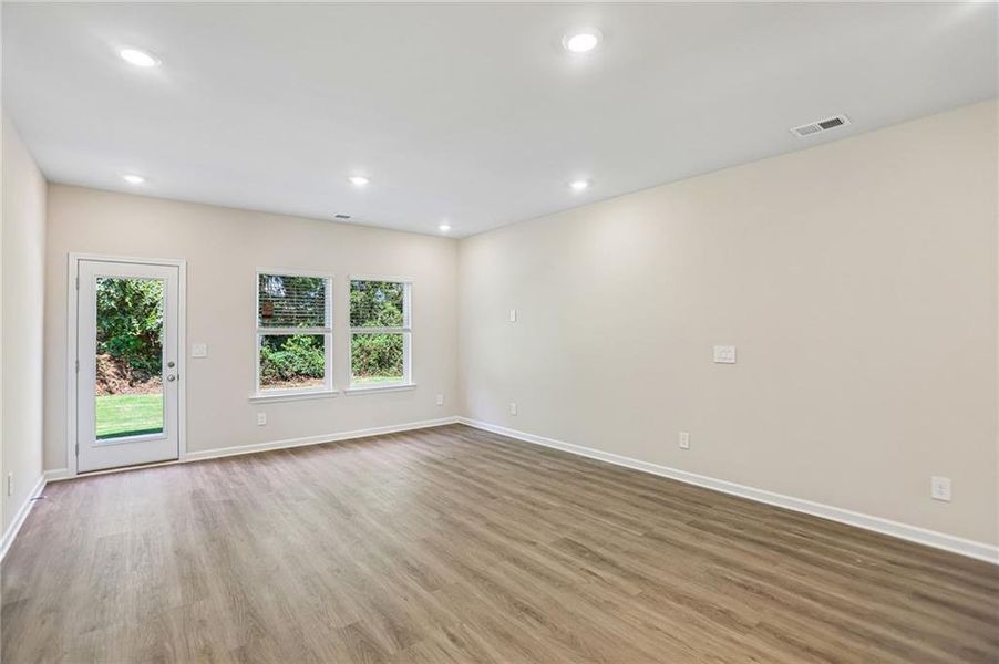 Spacious, unfurnished interior of a new home in Artisan Walk, Fairburn (Image 14).