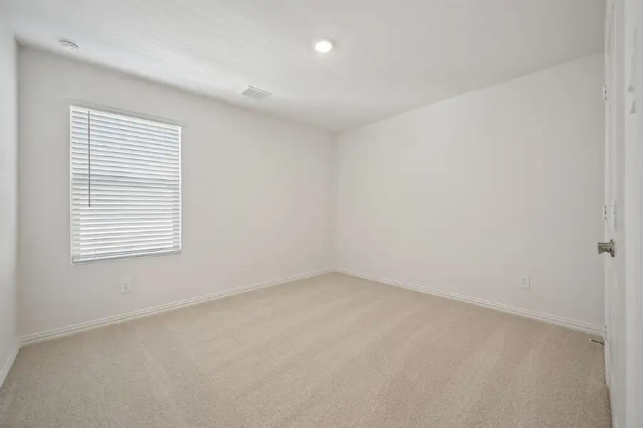 Spacious, unfurnished interior of a new home in Parks at Foster Crossing - Spring Series, Anna (Image 25).