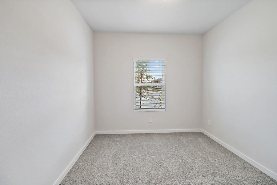 Spacious, unfurnished interior of a new home in Heights of Barbers Hill, Baytown (Image 23).