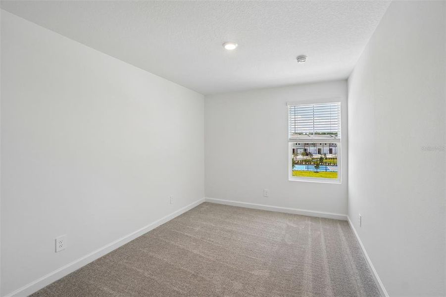 Spacious, unfurnished interior of a new home in , Tampa (Image 14).
