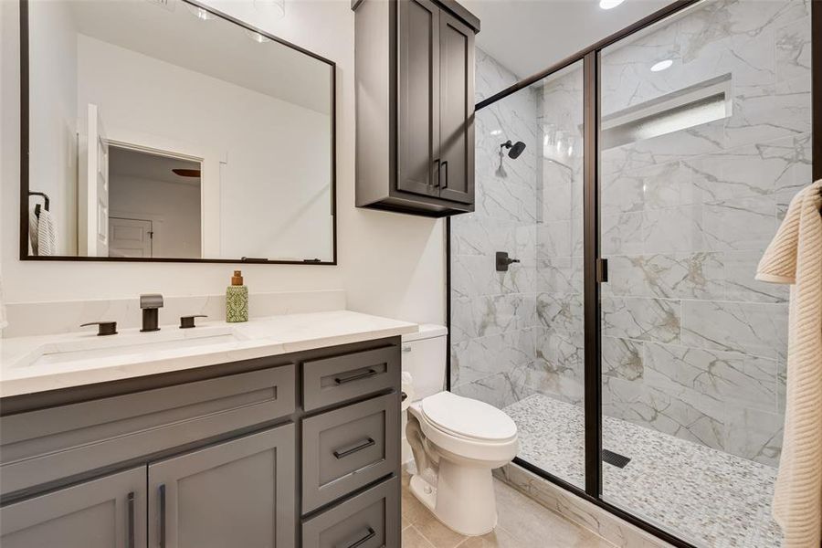 Furnished interior view inside a new home in , Fort Worth (Image 25).