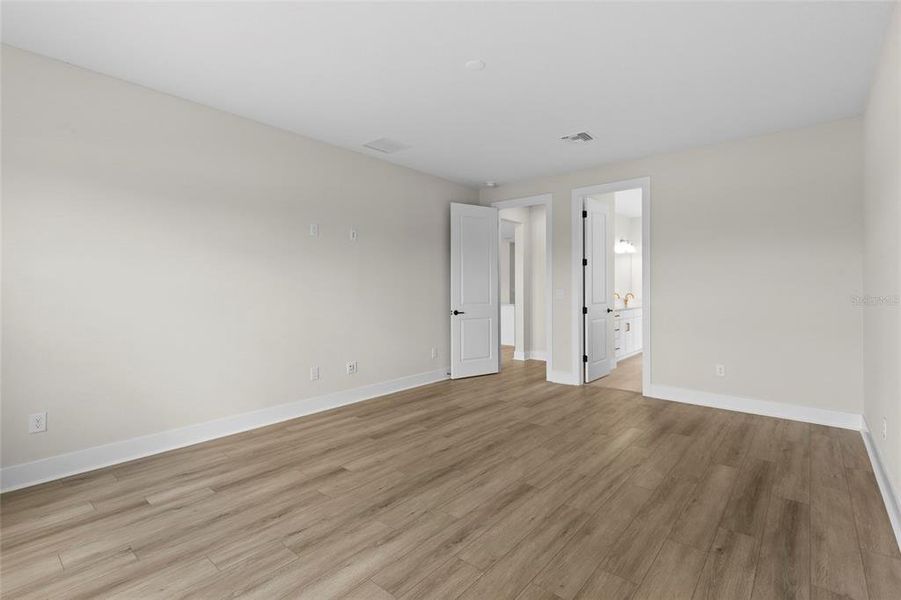 Spacious, unfurnished interior of a new home in , Bradenton (Image 46). Spacious, unfurnished interior of a new home in , Bradenton (Image 46).