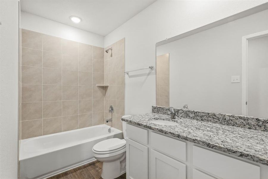 Furnished interior view inside a new home in Deer Creek, Crowley (Image 7).