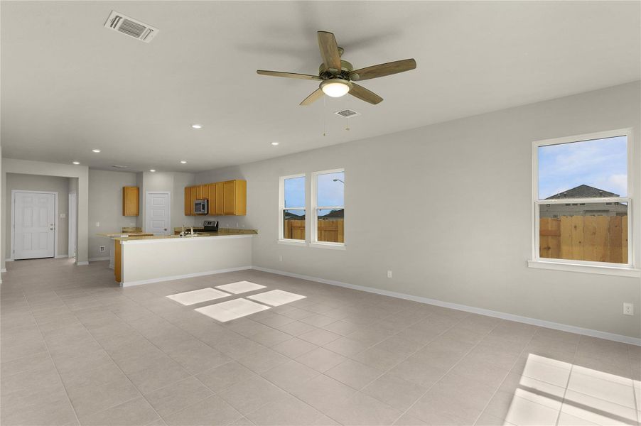 *PHOTO IS REPRESENTATIVE OF FLOORPLAN ONLY* *PHOTO IS REPRESENTATIVE OF FLOORPLAN ONLY*