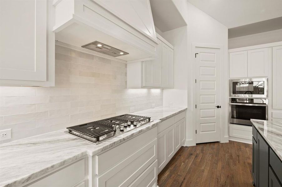 Furnished interior view inside a new home in Parks of Aledo, Aledo (Image 15).