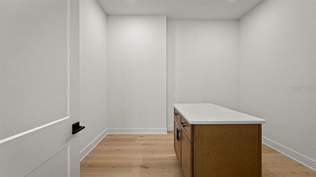 Image 75 of a home in .