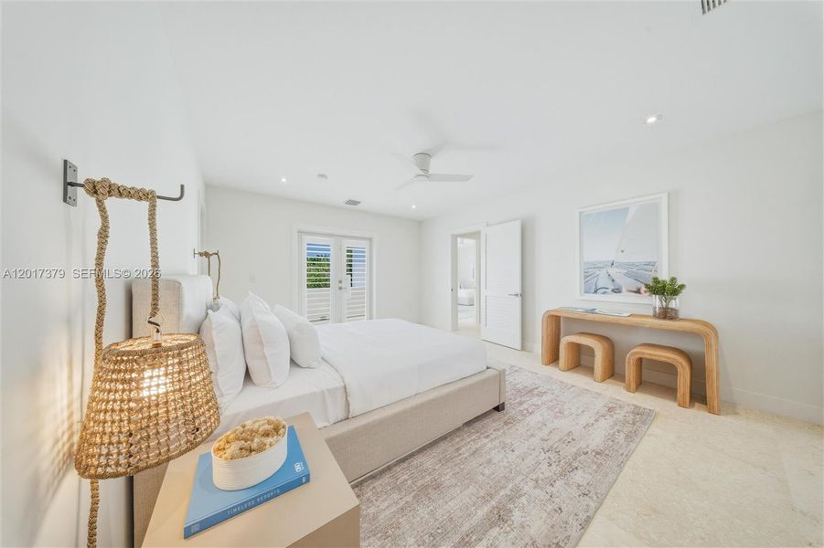 Furnished interior view inside a new home in , Islamorada, Village of Islands (Image 36).