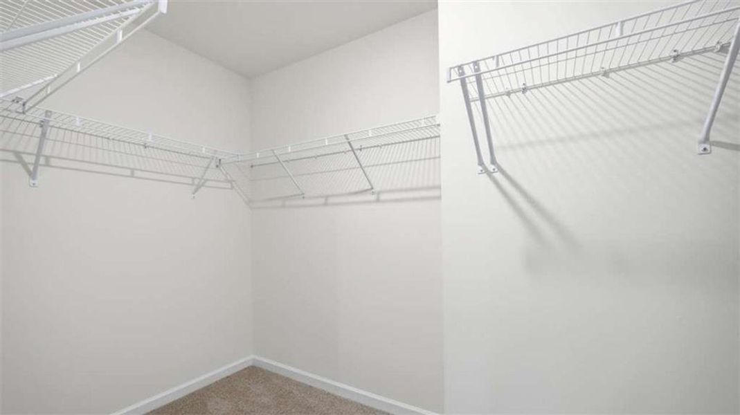 Spacious, unfurnished interior of a new home in Inverness at Sugarloaf, Lawrenceville (Image 11).