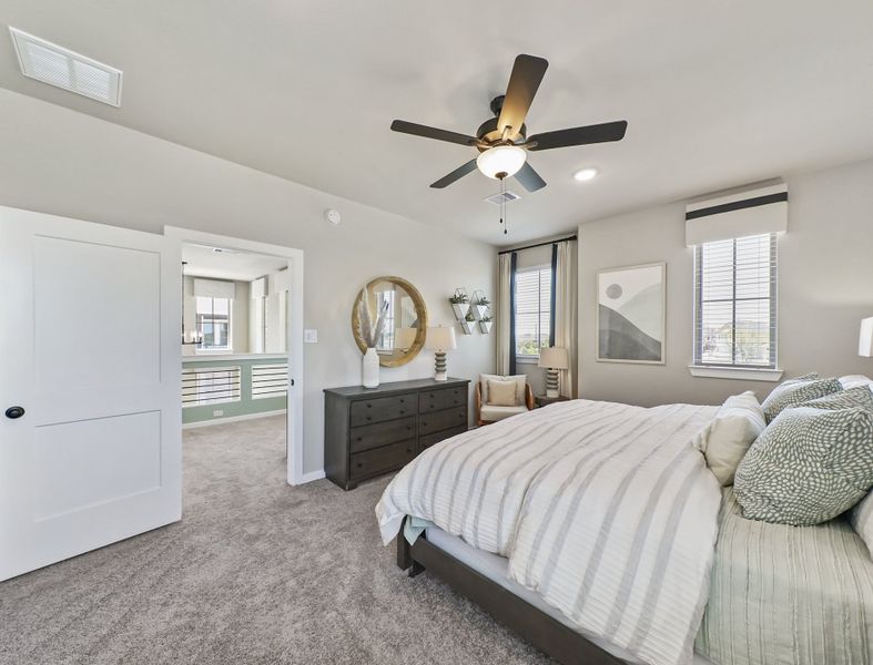Furnished interior view inside a new home in Sienna, Missouri City (Image 12).