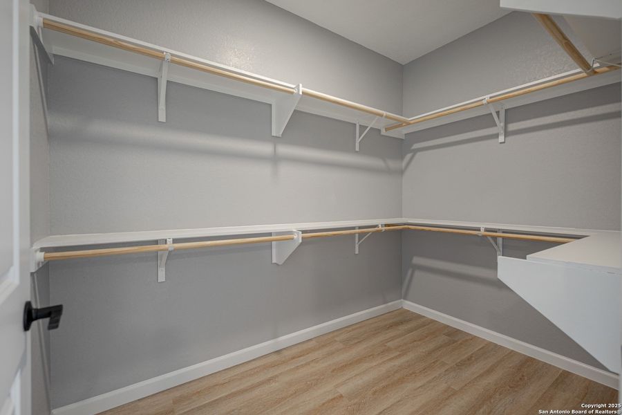 Spacious, unfurnished interior of a new home in , San Antonio (Image 22).